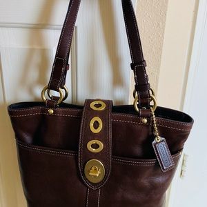 Coach Classic Purse All Leather!